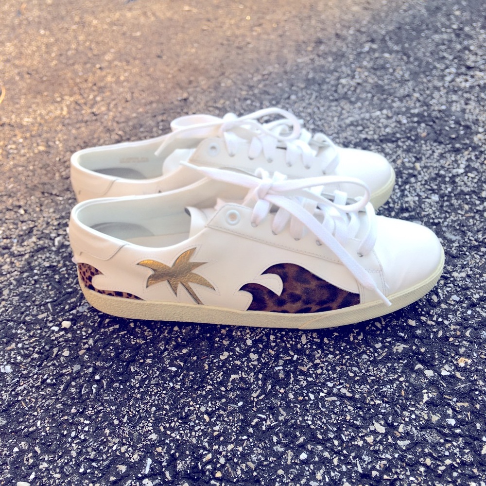 Ysl women’s sneaker size 7.5 US